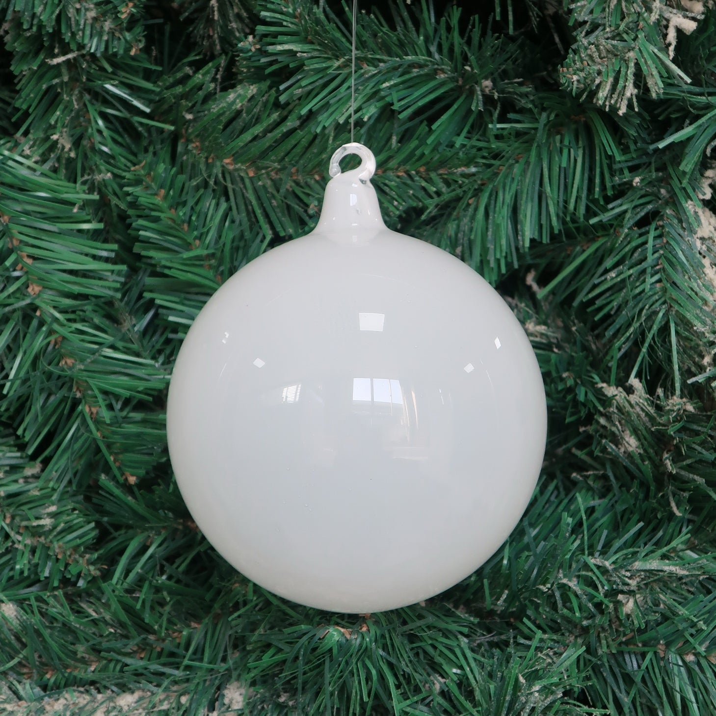 ILLUME GLASS ORNAMENT (IN STOCK)