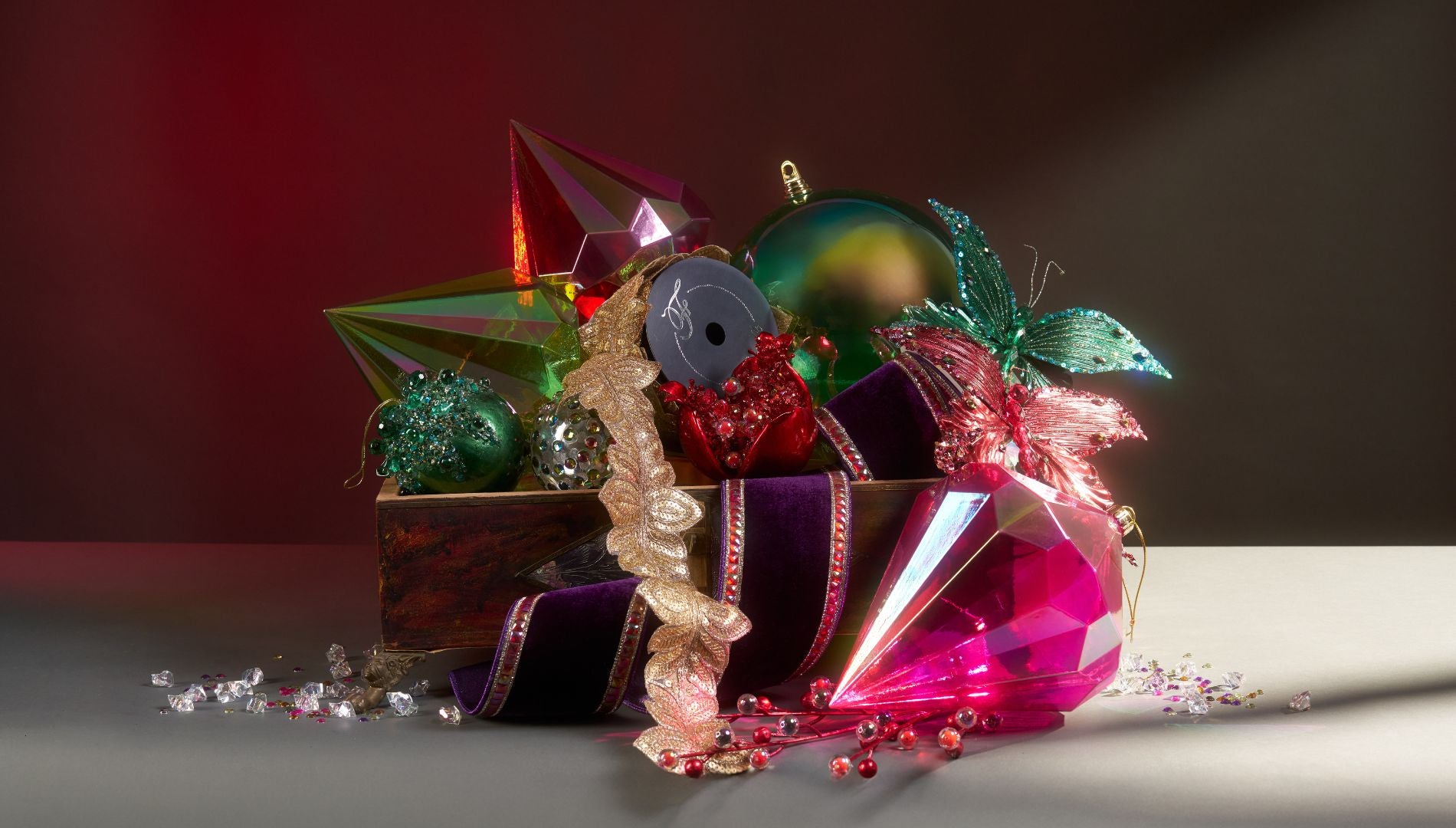 An Indulgent Approach to Holiday Décor