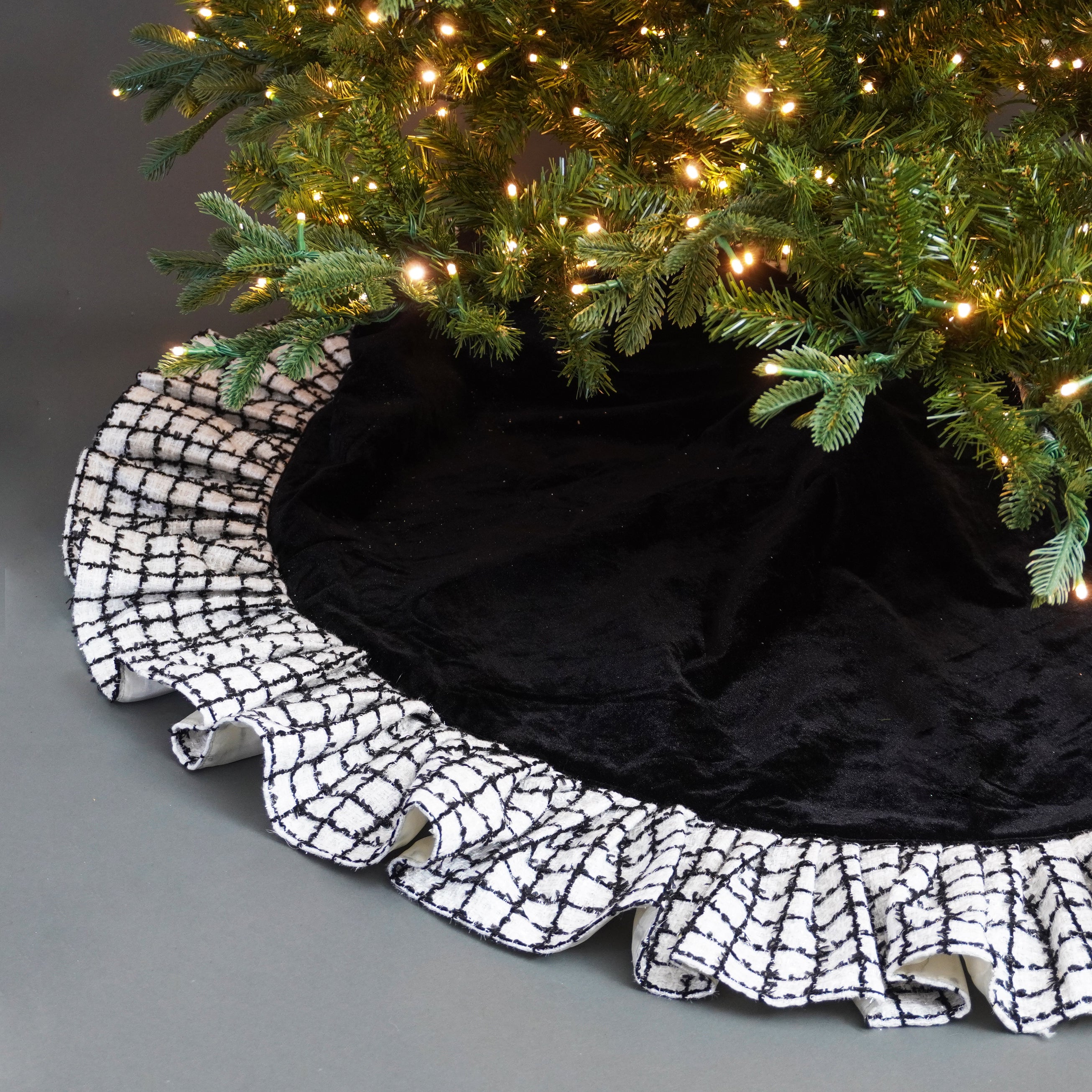 NOIR TREE SKIRT (PREORDER)