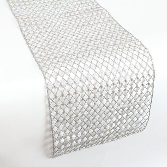 DIAMOND LACE RUNNER (IN STOCK)
